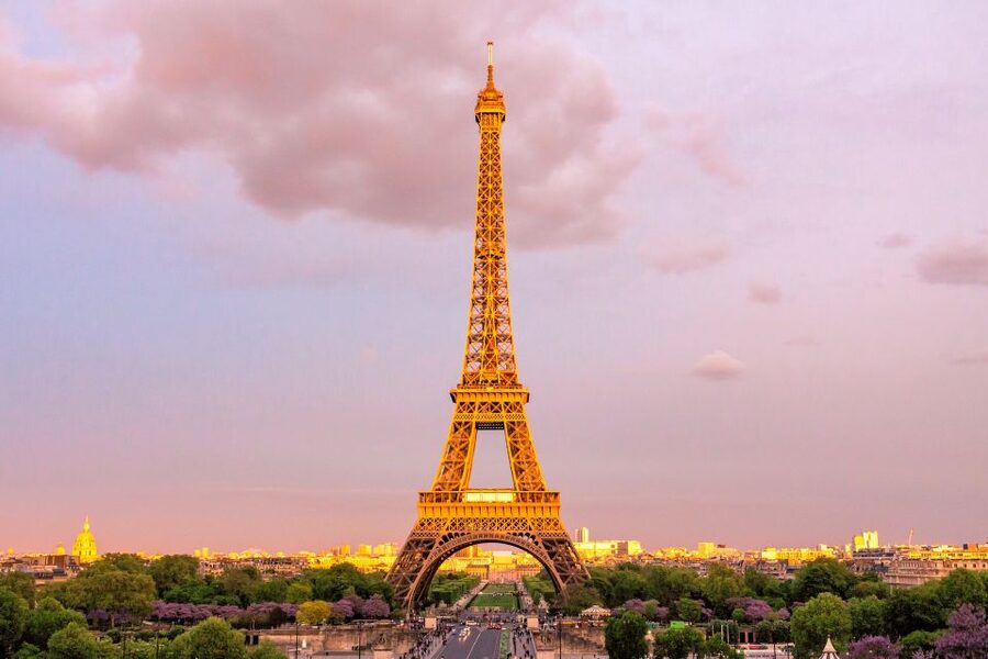 Paris: Eiffel Tower 2nd Floor Access or Summit Access - Summit option: go big, but plan for one more line