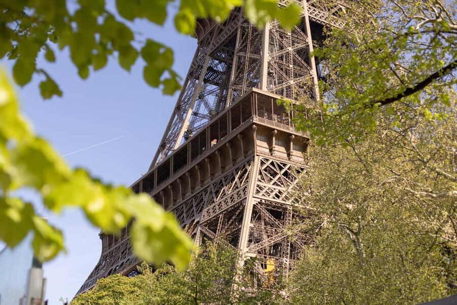 Paris: Eiffel Tower Dining, Gustave Menu at Madame Brasserie - The ride up, then your table at Madame Brasserie