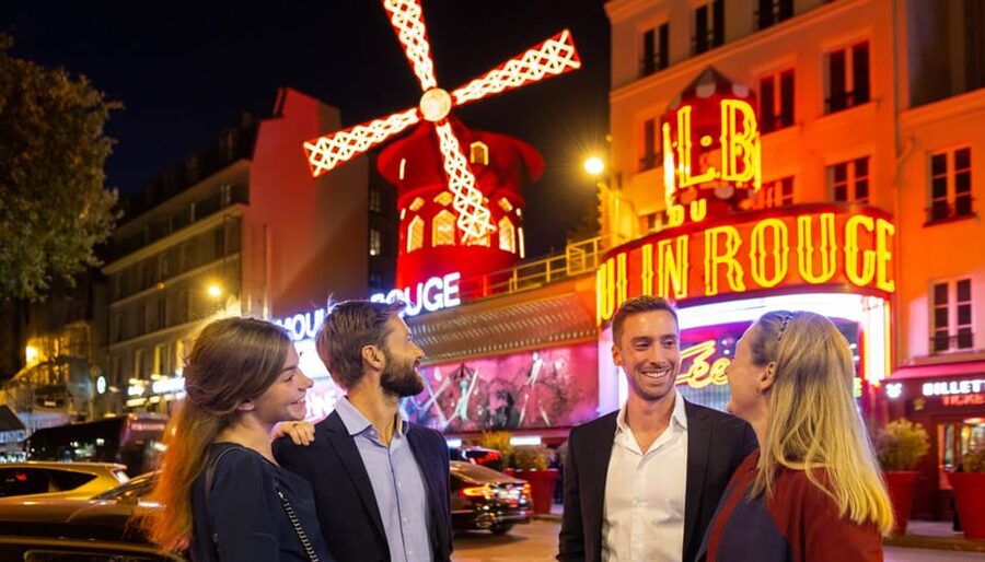 Paris: Eiffel Tower, Dinner Cruise and Moulin Rouge Show - Meeting point, guides, and the value of having someone herd the group