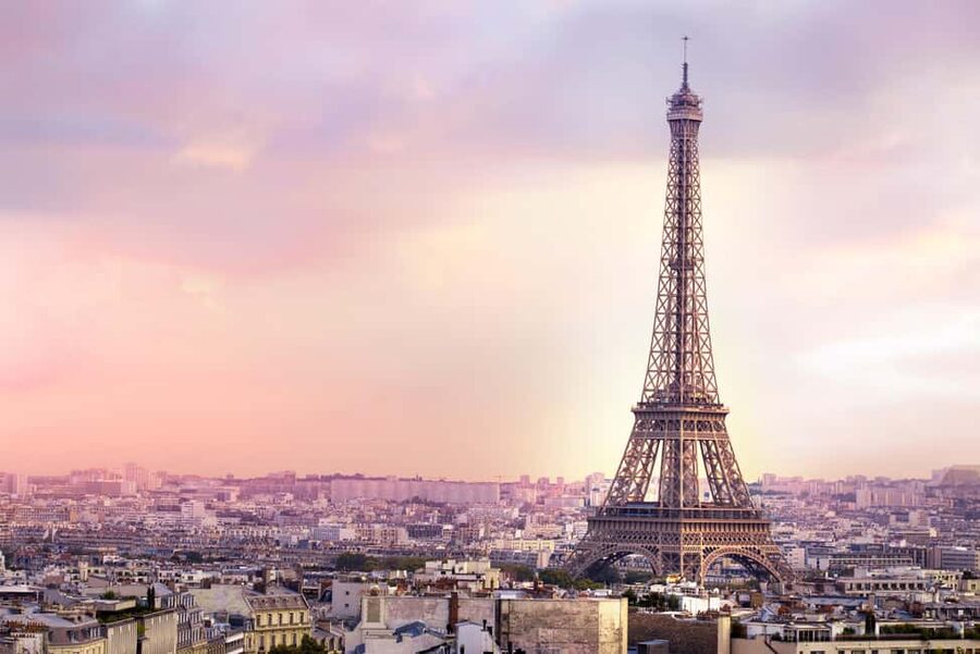 Paris: Eiffel Tower Fully Guided Tour with Summit Option - Should You Book This Tour?