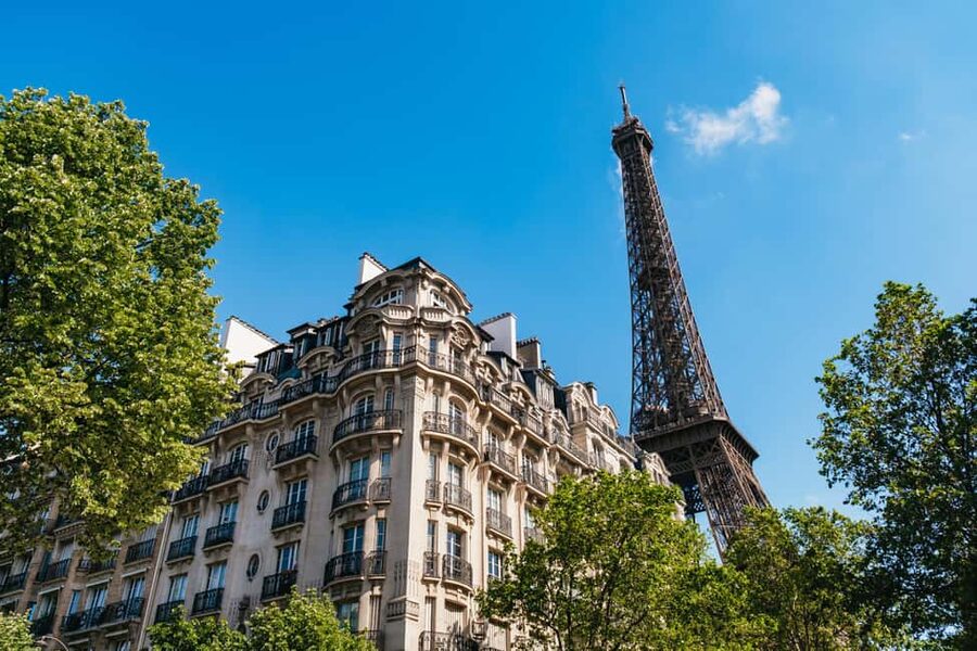 Paris: Eiffel Tower Fully Guided Tour with Summit Option - Summit Option: Glass-Walled Lifts and 276 Meters of Paris