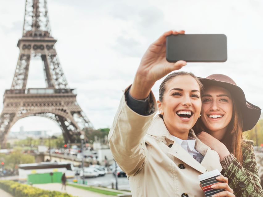 Paris: Eiffel Tower Hosted Tour, Seine Cruise and City Tour - Where to Meet the Guide, and How Not to Lose Time