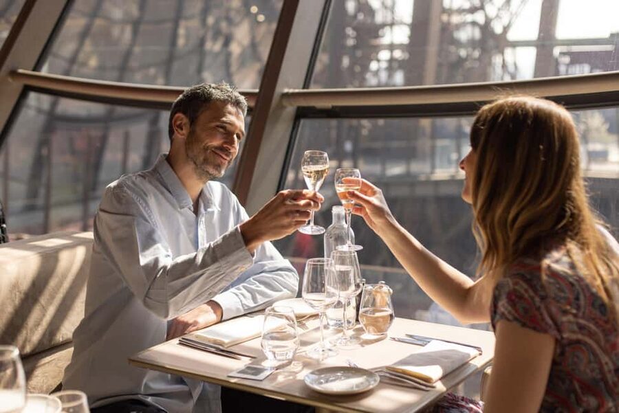 Paris: Eiffel Tower's Madame Brasserie 3-course lunch 12:00 - Key things to know before you go