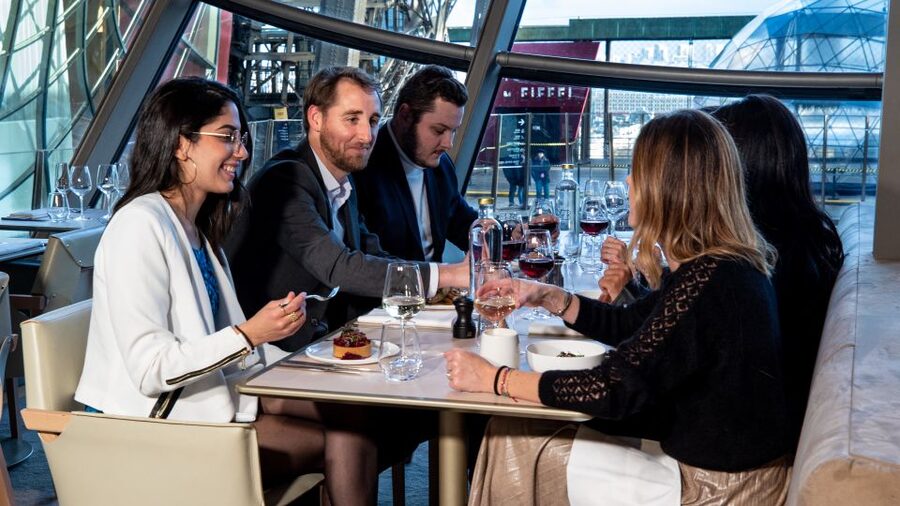 Paris: Eiffel Tower's Madame Brasserie 3-course lunch 12:00 - Who this Eiffel Tower lunch is best for