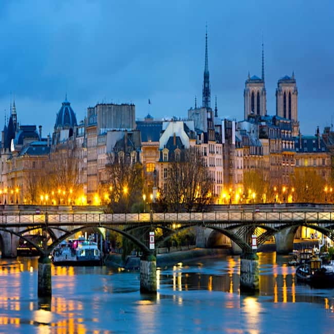 Paris: Eiffel Tower&Seine River Electric Bike Tour 3 hours - Meeting at Trocadero: The Fast Start That Puts You in Paris Mode