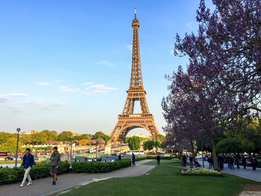 Paris: Eiffel Tower Stairs Climb to Level 2 & Summit Option - Second Floor: Photo Stops, 360-Degree Views, and Landmark Spotting