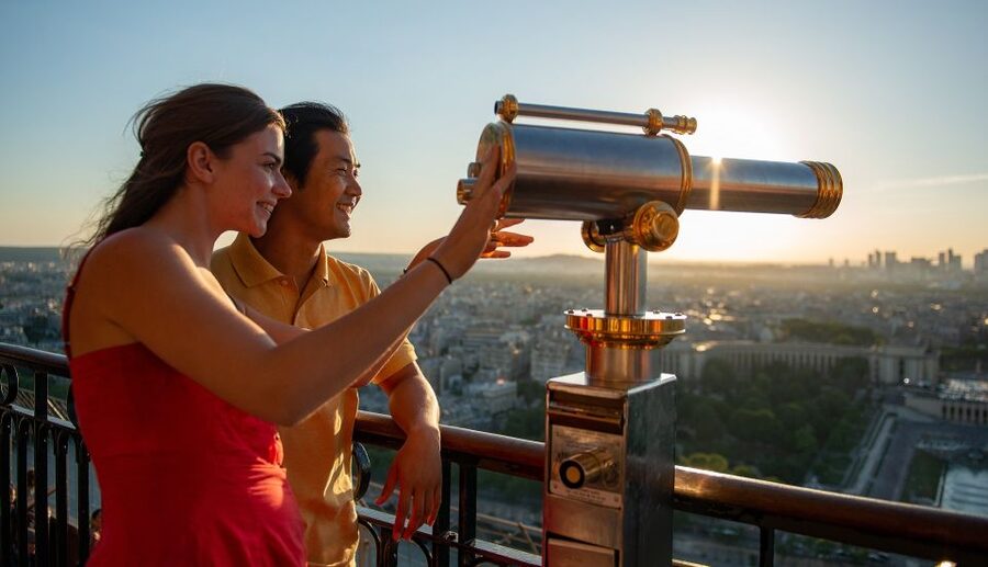 Paris: Eiffel Tower Tickets and City Bus Tour - Trocadéro to Notre-Dame: the viewpoints that make Paris feel like Paris