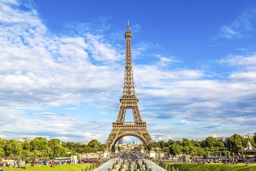 Paris: Eiffel Tower Tour & Seine River Cruise Tour - Should you book this Eiffel Tower and Seine cruise tour?