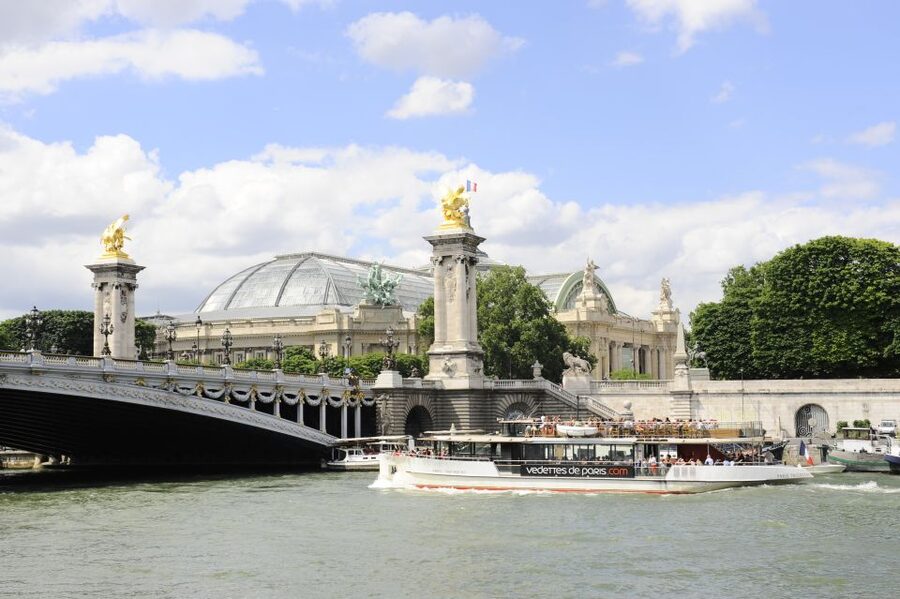 Paris: Eiffel Tower Tour & Seine River Cruise Tour - Optional summit to 905 feet: worth it for height lovers