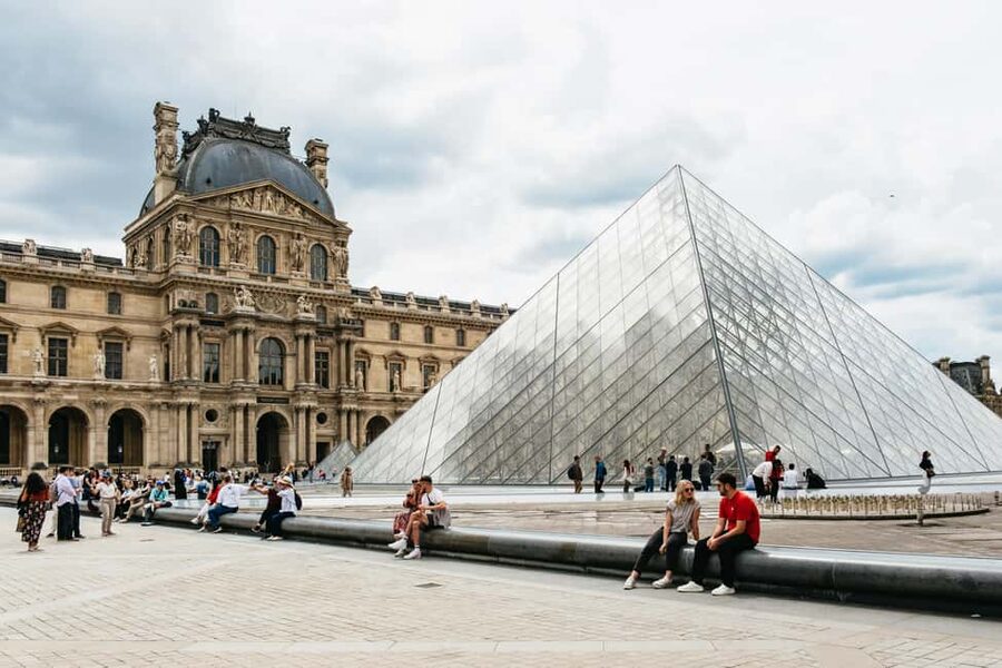 Paris: Emily TV Show Locations Guided Walking Tour - Emily in Paris Walks You Can Actually Repeat on Your Own