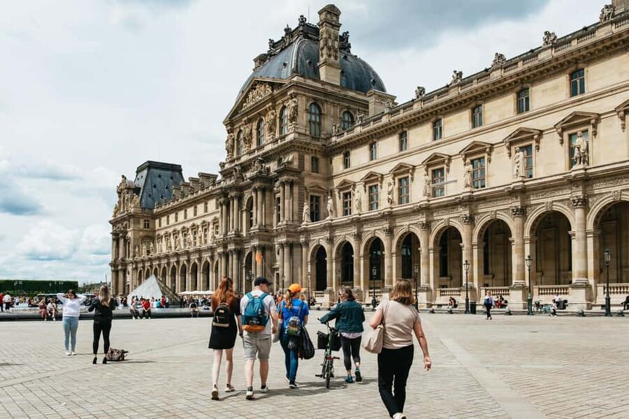 Paris: Emily TV Show Locations Guided Walking Tour - Cour du Commerce Saint-André: A 1734 Alley Stop That Makes Paris Feel Old