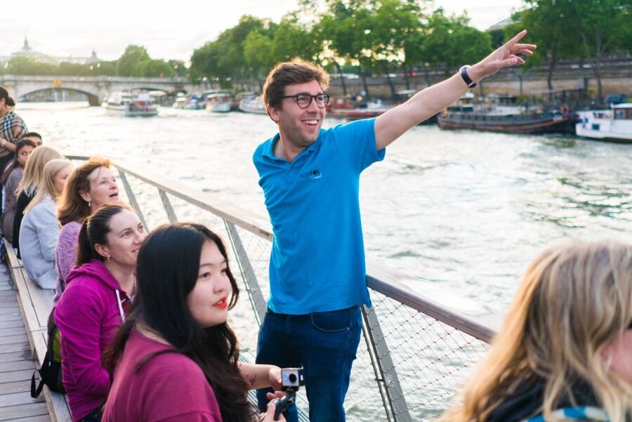 Paris: Evening Bike and Boat Tour - Gear that actually helps at night: helmet, vest, poncho, gloves