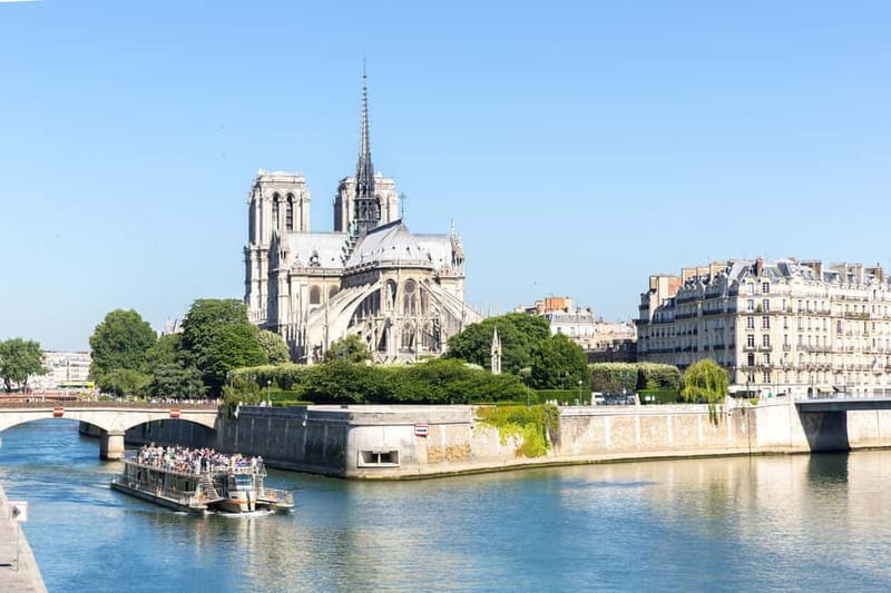 Paris: Explorer Pass with 3, 4, 5, 6, or 7 Attractions - Seine River cruise: the easiest way to see Paris in one hour