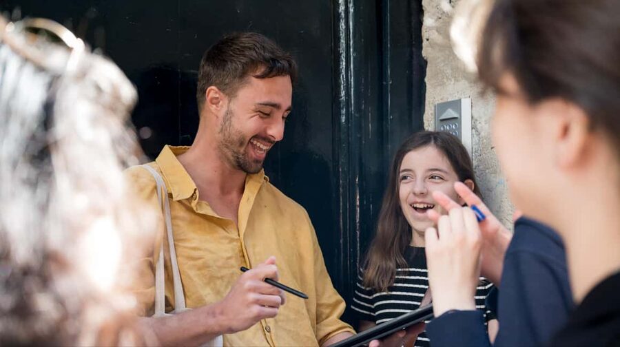 Paris Family Adventure: Quest for Kids & Seine Cruise Pass - What the best guide moments look like in the real world