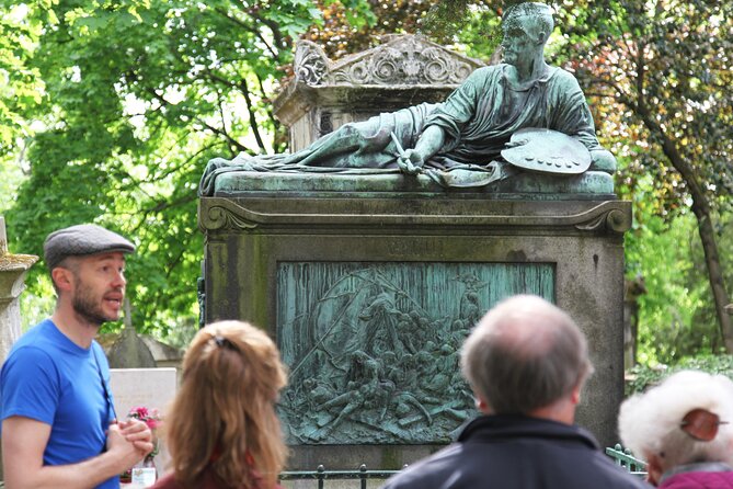 Paris: Famous Graves of Pere Lachaise Cemetery Guided Tour - Key things I’d plan for before you go