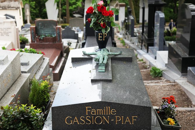 Paris: Famous Graves of Pere Lachaise Cemetery Guided Tour - Chopin and Molière: how the guide makes literature and music click