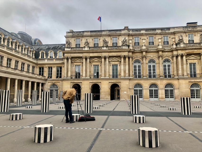 Paris: Fashion History Walking Tour in the Heart of Paris - Vintage luxury stops: comparing old pieces to what is sold now