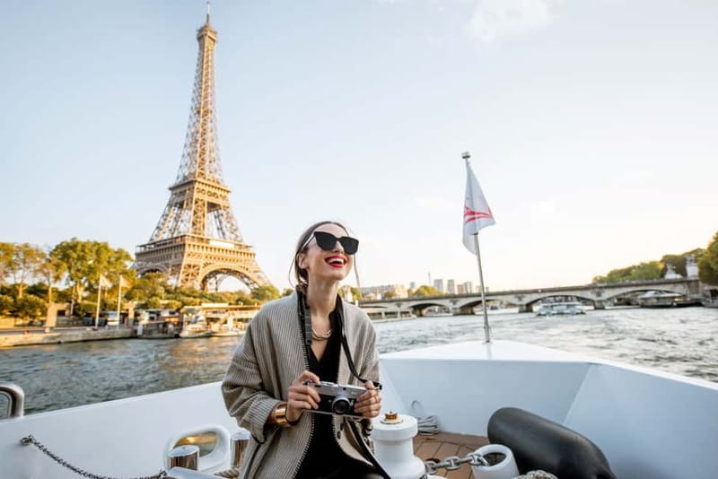 Paris: Fast-Access Seine River Cruise from Eiffel Tower - The route in plain English: Les Invalides to Grand Palais