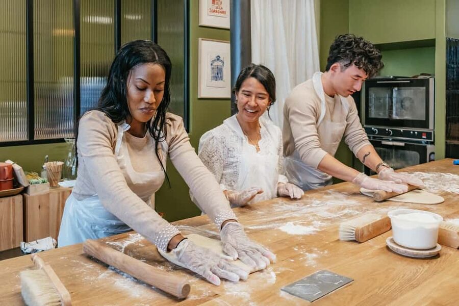 Paris: French Croissant Baking Class with a Chef - The 150 minute class flow, paced for real learning