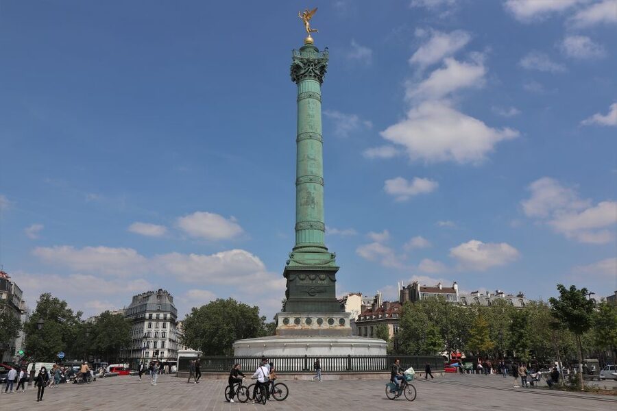Paris: French Revolution Walking Tour - Where you meet at Place du Châtelet (and how not to waste time)