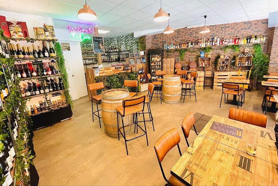 Paris: French wine tasting with cheeses and charcuterie - Who this is best for (and who might want a different option)