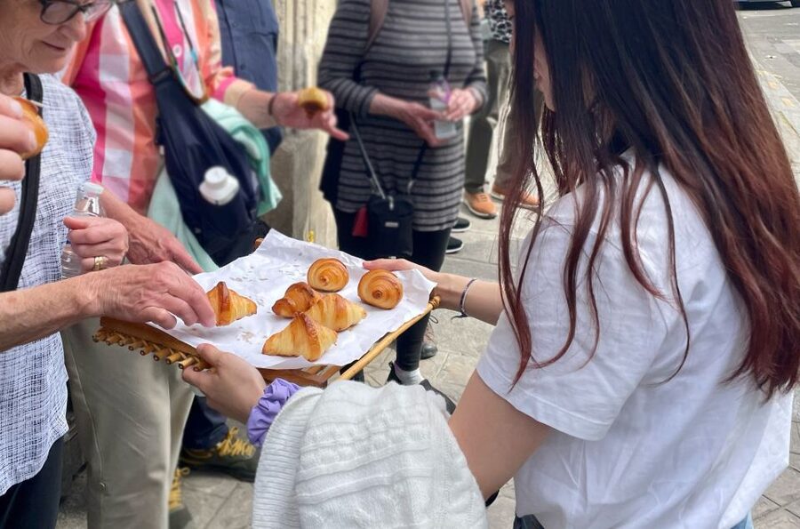 Paris: Full-Day Custom Tour with Local Guide - Montmartre on foot: why a local guide matters here