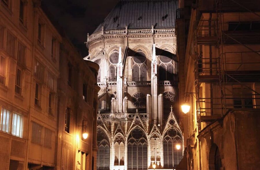 Paris: Ghosts, Legends & Mysteries Evening Walking Tour - Key Points You’ll Remember