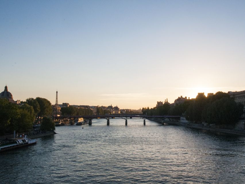 Paris: Ghosts, Legends & Mysteries Evening Walking Tour - Passing the Louvre, Then Turning Toward the Saint-Jacques Tower