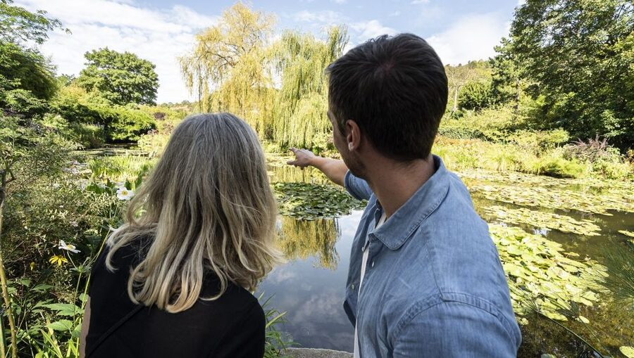 Paris: Giverny & Versailles Small Group or Private Tour - Who this tour is best for, and who should reconsider
