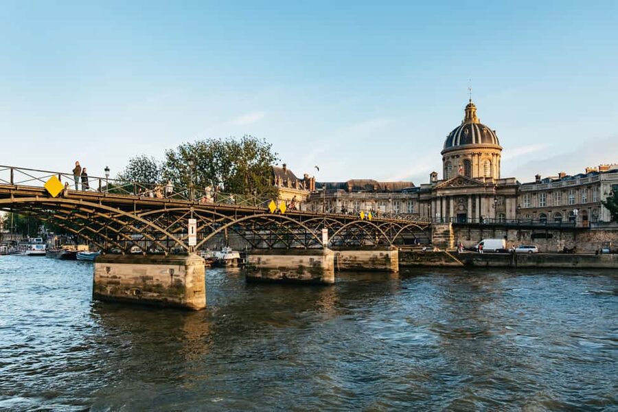 Paris: Gourmet Dinner Cruise on Seine River with Live Music - Price and value: is $69 a fair deal?