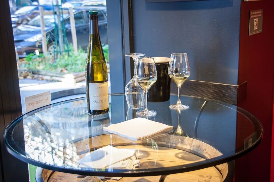 Paris Gourmet Tour - Meeting point on Boulevard Saint-Germain, and the smart way to start on time