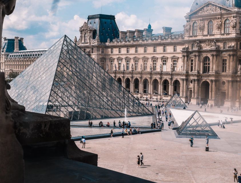 Paris: Guided Louvre Museum Tour with Optional Entry Ticket - Greek Sculpture Stops: Nike of Samothrace and Venus de Milo