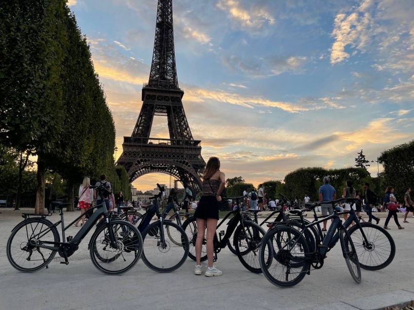 Paris: Guided Private E-bike Sightseeing Tour - Riding through residential Paris: architecture and city design you can actually see