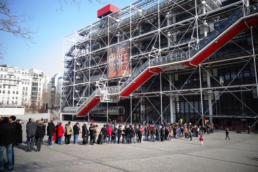 Paris: Guided tour of Marais in German - Who should book this tour, and who might want a different approach