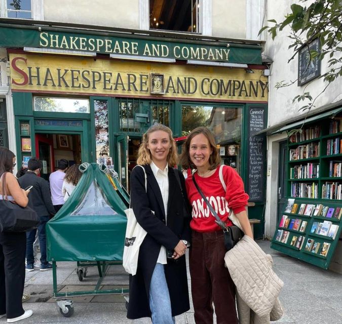 Paris: Guided Walking Tour from Opera Garnier to Notre-Dame - Meeting at Hôtel de Ville and finding the group fast