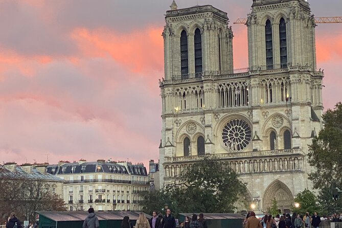 Paris: Île de la Cité and Notre-Dame Walking Tour With Crypt - From Henri IV to Place Dauphine: the island’s royal and legal spine
