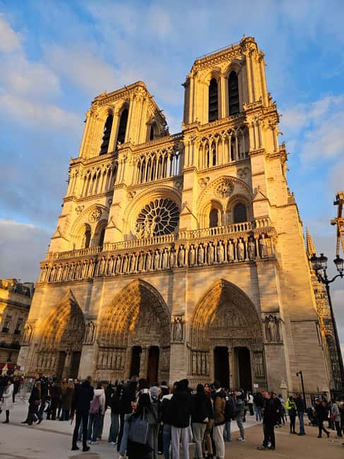 Paris: Île de la Cité Sunset Tour - Key things to know before you go