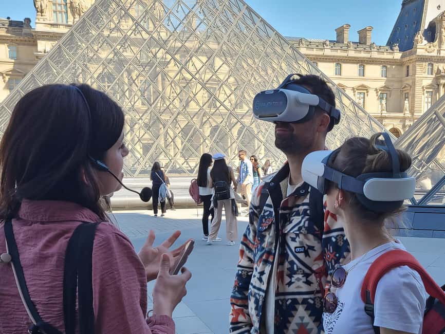 Paris: Immersive Louvre Tour with Virtual Reality - Cour Carrée: going from a courtyard to a medieval fortress
