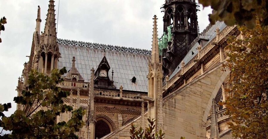 Paris Jewish History 2-Hour Private Guided Walking Tour - Starting at Shakespeare & Company, then stepping into the story