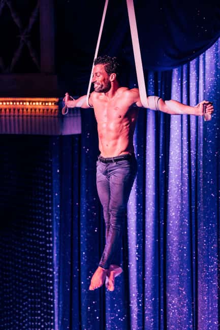 Paris: La Nouvelle Eve Cabaret Show with Champagne - Your 90 minutes of cabaret: choreography, comedy, and the cancan finale
