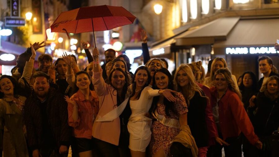 Paris: Latin Quarter Guided Pub Crawl to Bars and Clubs - Paris Latin Quarter Pub Crawl: Why This 4-Hour Format Feels Like a Real Night Out