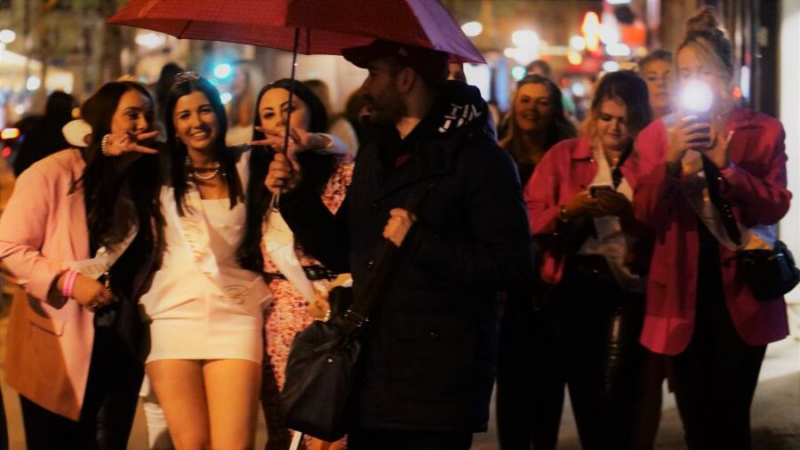 Paris: Latin Quarter Guided Pub Crawl to Bars and Clubs - Place du Panthéon Stop: A Change of Pace Before the Nightclub