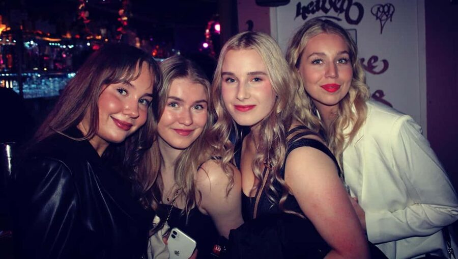 Paris: Latin Quarter Guided Pub Crawl to Bars and Clubs - The Final Club: Why VIP Entry Changes Everything