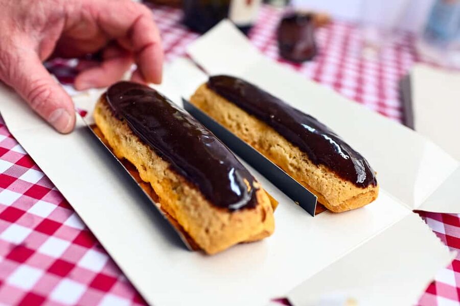 Paris: Le Marais District Food Tour with 10+ Tastings & Wine - Cheese Stop and Wine Pairing: Red Meets White