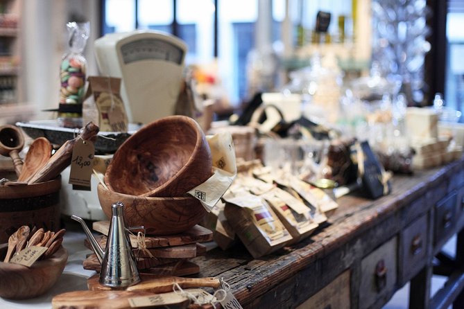Paris Le Marais District Original Food and Wine Tasting Tour - Your step-by-step route through Le Marais landmarks and markets