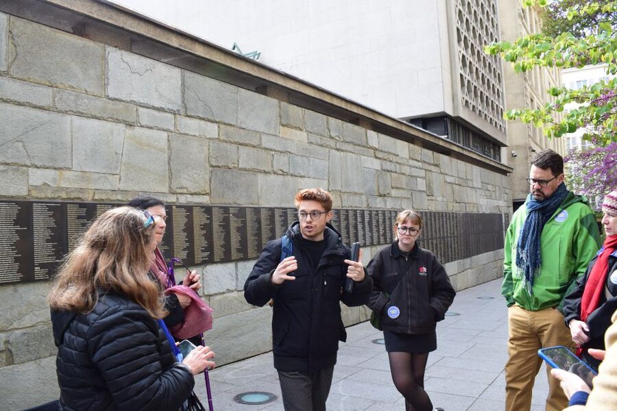 Paris: Le Marais & Montmartre Jewish History Walking Tour - Price and time: what your $80 actually covers