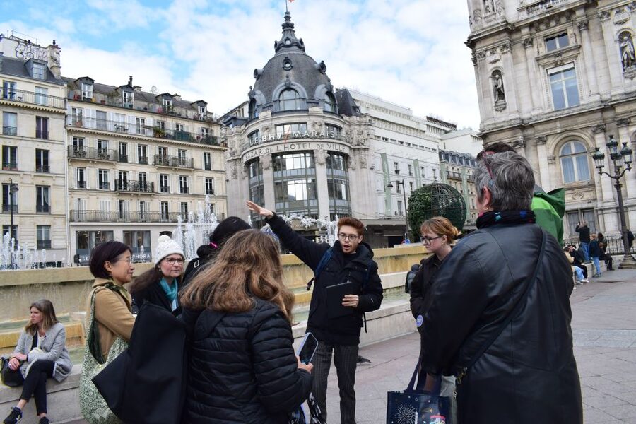 Paris: Le Marais & Montmartre Jewish History Walking Tour - Le Marais: from old Jewish streets to the Guimard synagogue exterior