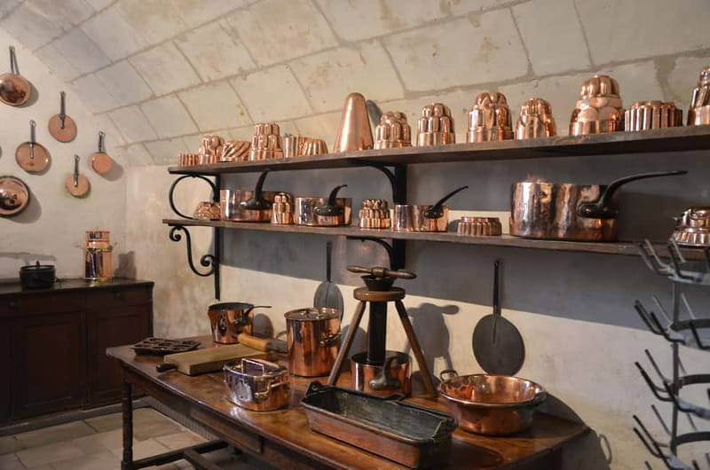 Paris: Loire Valley Castles Tour with Wine Tasting - Tour format and timing: audio guides, group size, and 11 hours