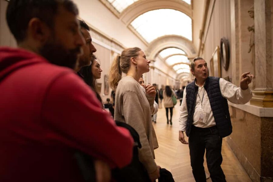 Paris Louvre Exclusive Semi Private Guided Tour Max 6 People - Key highlights at a glance