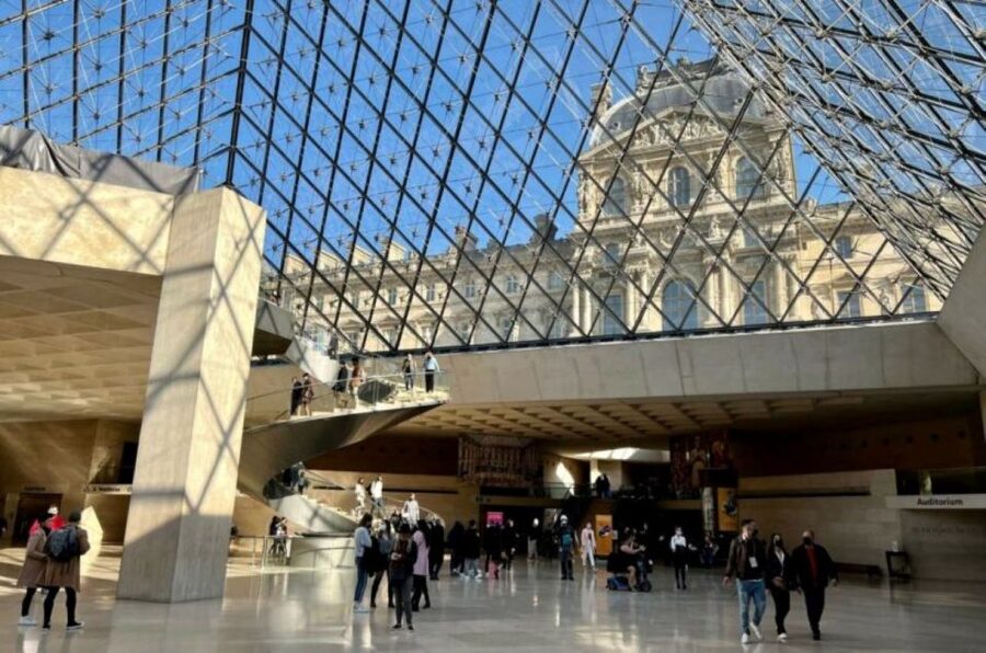 Paris Louvre Exclusive Semi Private Guided Tour Max 6 People - Great Sphinx of Tanis: when the Louvre becomes a time machine